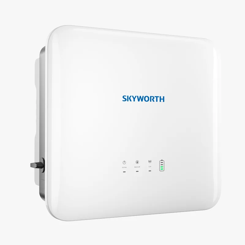 Weißer Hybridwechselrichter von Skyworth mit Statusanzeigen